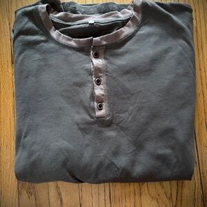 ⬇️⬇️ NWOT- men’s Henley